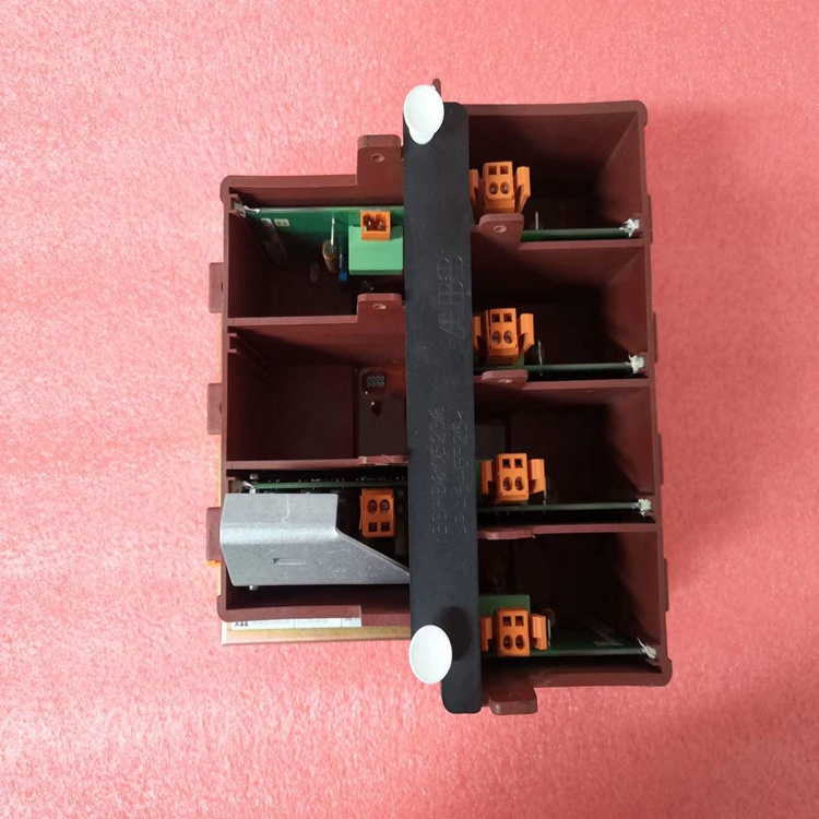 ABB 3BHB005243R0105	KUC755AE105 模块全系列在售